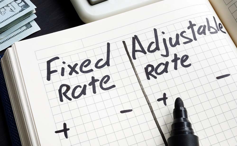 Fixed rate vs adjustable rate home loan depiction